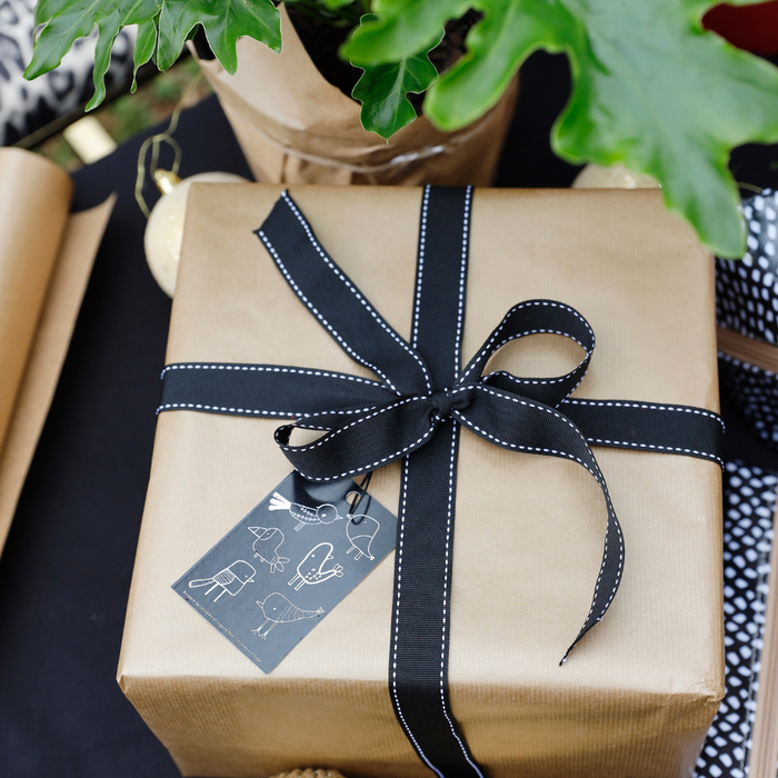 Medium item gift wrap