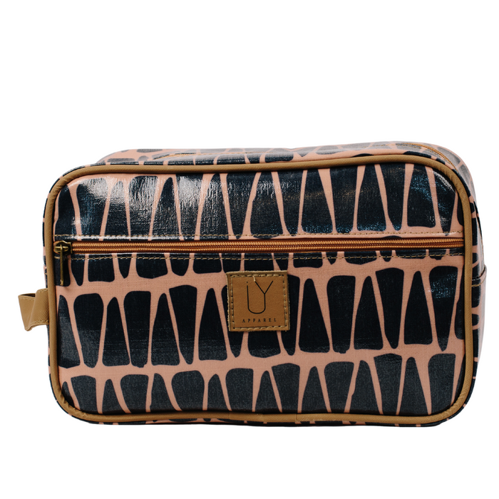 Large Toiletry Bag - Cracked Earth Sand
